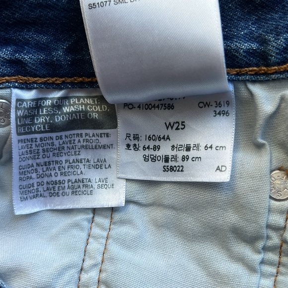 LEVI’S 501 ORIGINAL SHORTS- HIGH RISE - Picture 6 of 7